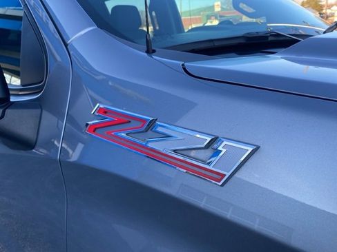 Used 2021 Chevrolet Silverado 1500 LT Trail Boss w/ Bed Protection Package image 9