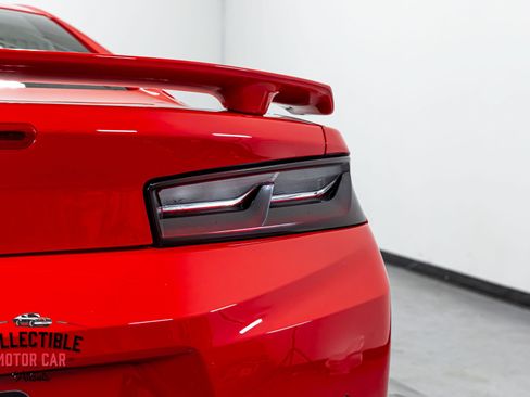 Used 2016 Chevrolet Camaro SS RWD image 60