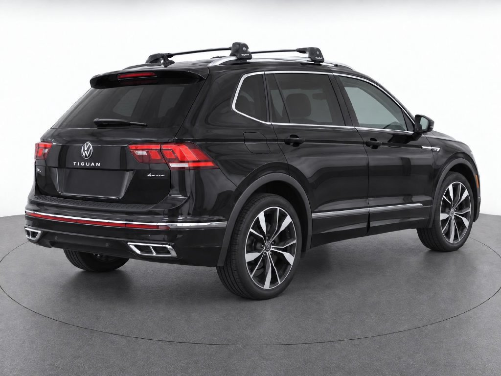 Certified 2023 Volkswagen Tiguan SEL R-Line AWD/4WD image 10
