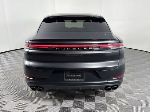 Used 2026 Porsche Cayenne S AWD/4WD image 10