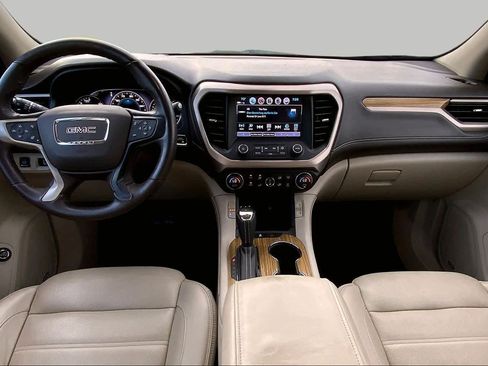 Used 2019 GMC Acadia Denali w/ Technology Package AWD/4WD image 15