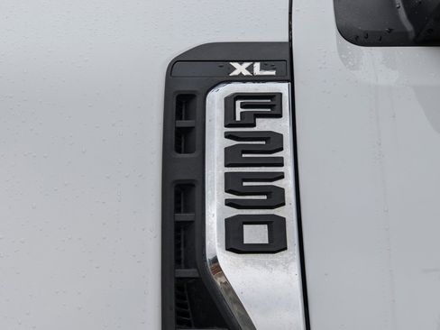 Used 2024 Ford F250 XL image 19