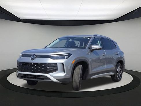 New 2025 Volkswagen Tiguan S image 3