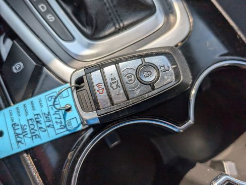 Used 2018 Ford Edge Titanium w/ Technology Package AWD/4WD image 25