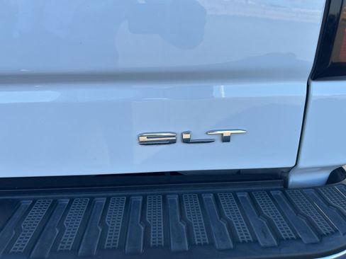 Used 2020 GMC Sierra 1500 SLT image 14