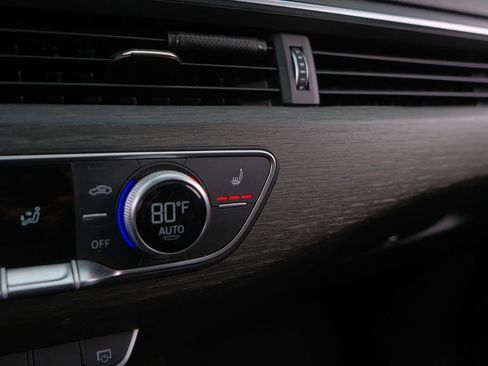 Used 2019 Audi A4 2.0T Premium w/ Convenience Package image 23