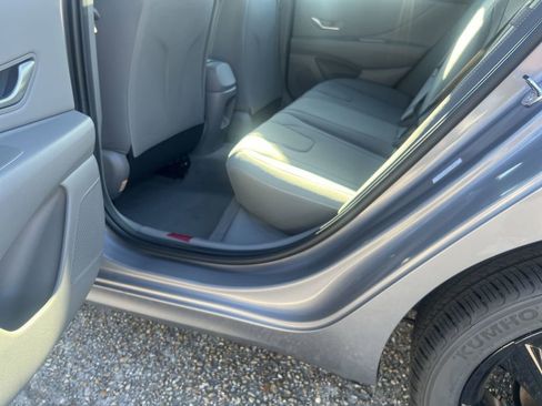 Used 2026 Hyundai Elantra Sport image 21