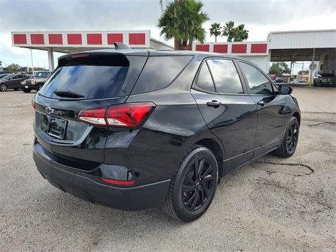 Used 2024 Chevrolet Equinox LS w/ LS Convenience Package image 19