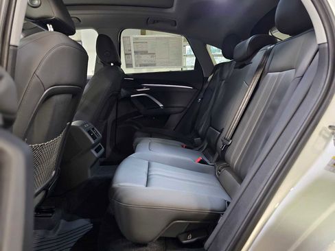 New 2025 Audi Q5 Premium image 18