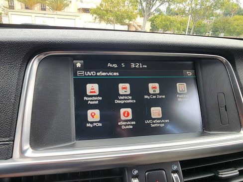 Used 2017 Kia Optima EX w/ Premium Package FWD image 12