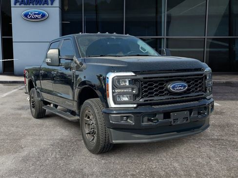 Used 2025 Ford F250 XL w/ STX Appearance Package AWD/4WD image 2