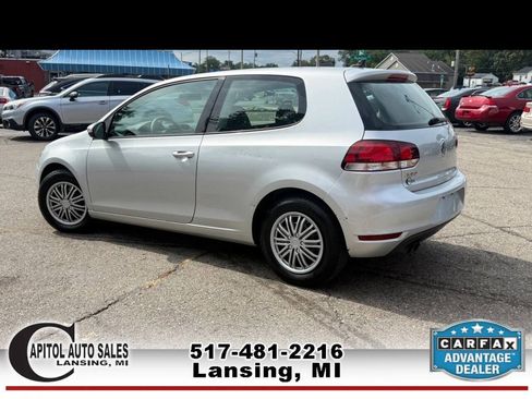 Used 2012 Volkswagen Golf 2-Door FWD image 6
