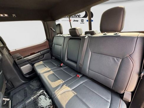 Used 2022 Ford F150 Lariat w/ Max Trailer Tow Package AWD/4WD image 11