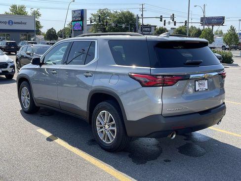 Used 2023 Chevrolet Traverse LT AWD/4WD image 5