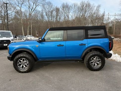 Certified 2023 Ford Bronco Badlands image 3