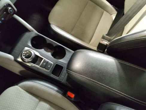 Used 2024 Ford Escape SE FWD image 26