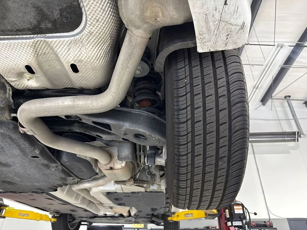 Used 2024 Chrysler Pacifica Touring-L FWD image 38