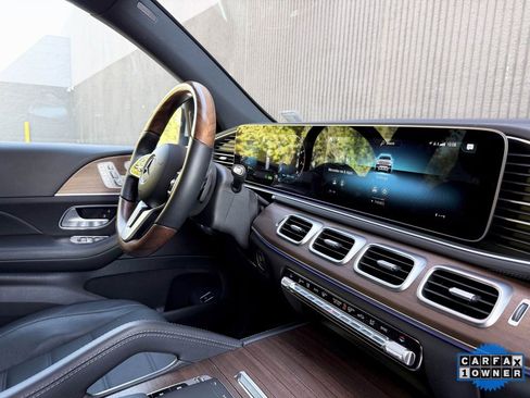 Used 2021 Mercedes-Benz GLS 580 4MATIC image 33