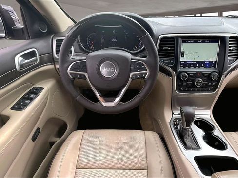 Used 2018 Jeep Grand Cherokee Overland image 8