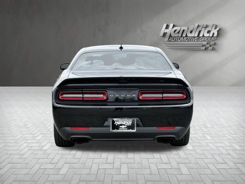 Used 2023 Dodge Challenger SRT Hellcat w/ Driver Convenience Group RWD image 10