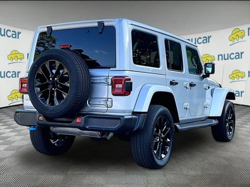 Used 2023 Jeep Wrangler Unlimited Sahara w/ Cold Weather Group AWD/4WD image 6