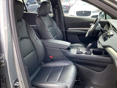 Used 2023 Cadillac XT4 Premium Luxury w/ Enhanced Visibility Package image 7