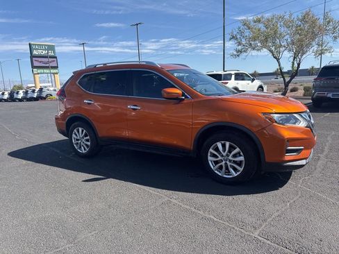 Used 2020 Nissan Rogue SV FWD image 7