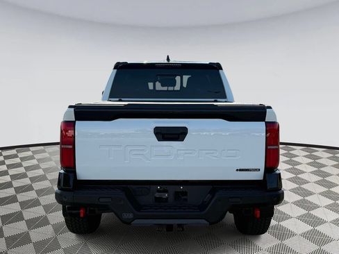 Used 2026 Toyota Tacoma TRD Pro AWD/4WD image 3
