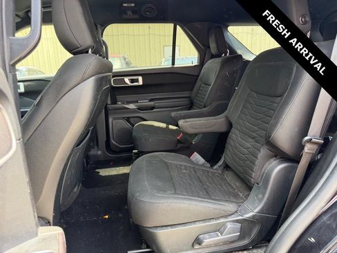 Used 2020 Ford Explorer XLT AWD/4WD image 7