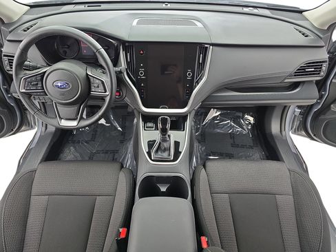 Used 2025 Subaru Outback Premium w/ Popular Package #1A image 9
