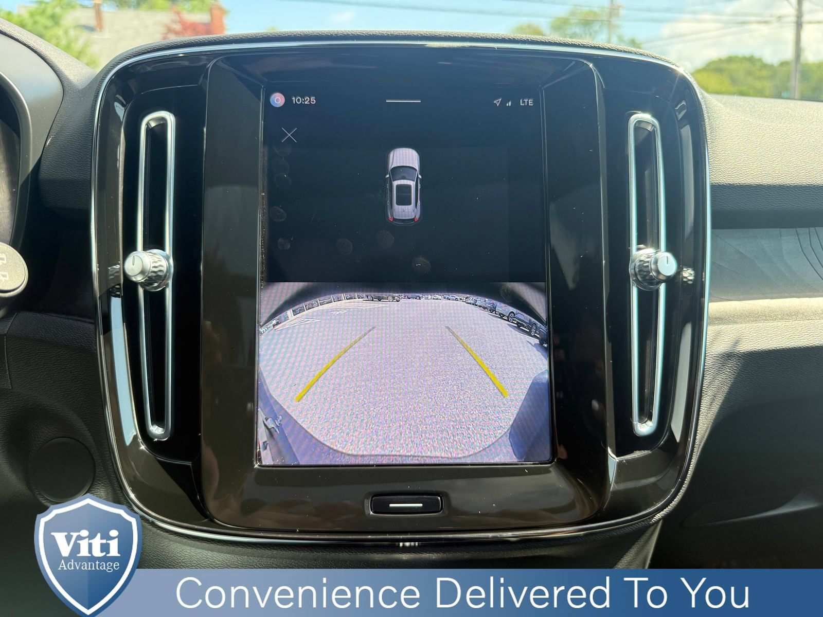 Certified 2023 Volvo XC40 Recharge Ultimate w/ Protection Package Premier AWD/4WD image 33