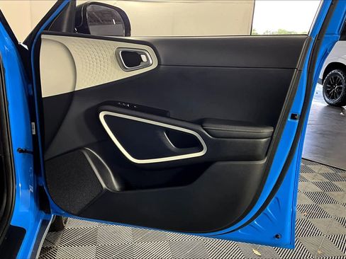 Used 2024 Kia Soul GT-Line image 20