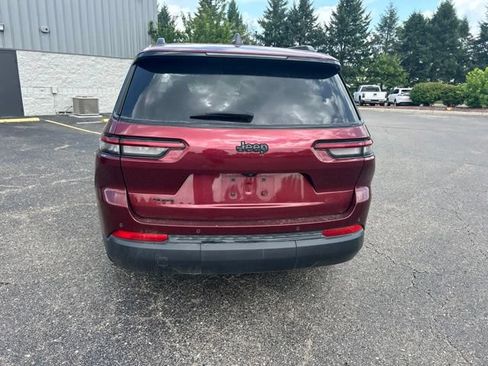 Used 2023 Jeep Grand Cherokee L Laredo AWD/4WD image 3