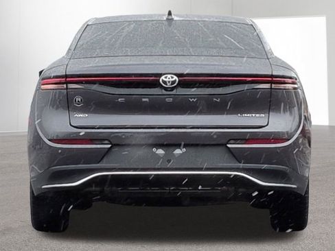 Certified 2023 Toyota Crown Limited image 6