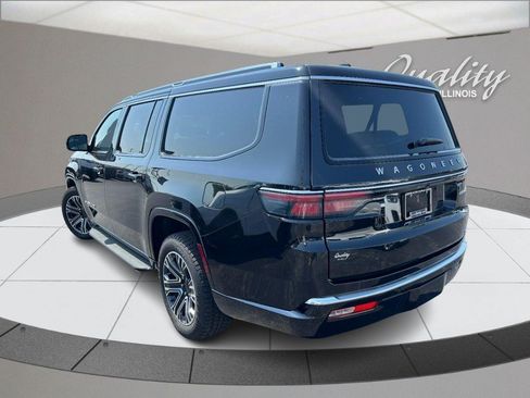 Used 2024 Jeep Wagoneer L Series II w/ Flexible Seating Group AWD/4WD image 6