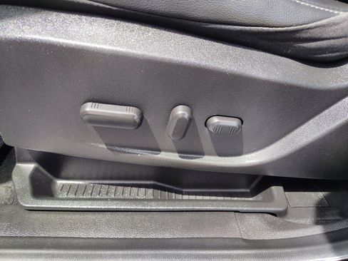 Used 2018 Ford Escape SEL FWD image 11