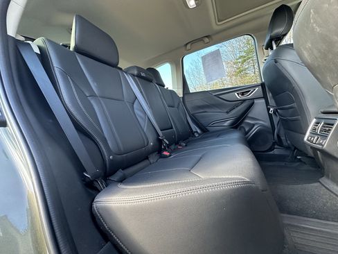 Used 2022 Subaru Forester Touring image 32