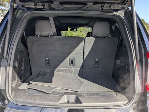 Used 2023 GMC Yukon AT4 AWD/4WD image 28