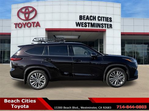 Used 2022 Toyota Highlander Platinum image 13