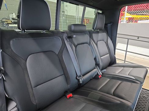 New 2026 RAM 1500 Laramie AWD/4WD image 11