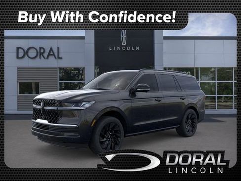 New 2025 Lincoln Navigator Reserve w/ Jet Appearance Package image 1