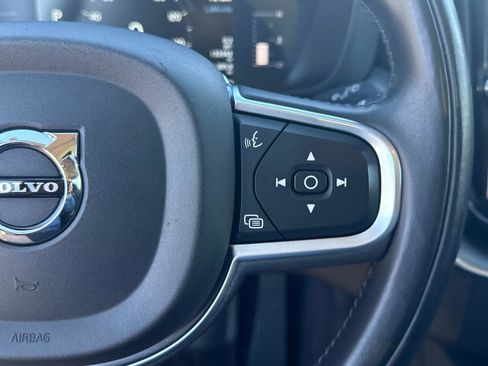 Used 2019 Volvo XC60 T5 Momentum w/ Premium Package image 27