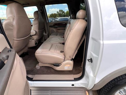 Used 2001 Ford Excursion Limited image 17
