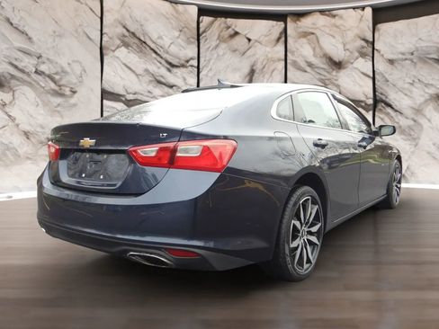 Used 2016 Chevrolet Malibu LT image 5