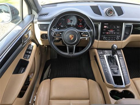 Used 2017 Porsche Macan S image 19