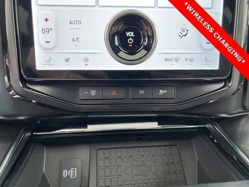 New 2023 Ford F150 Lightning Platinum image 20