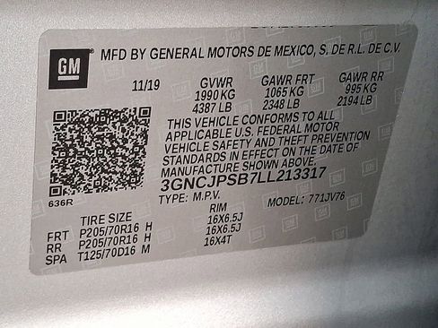 Used 2020 Chevrolet Trax LT w/ LT Convenience Package image 27