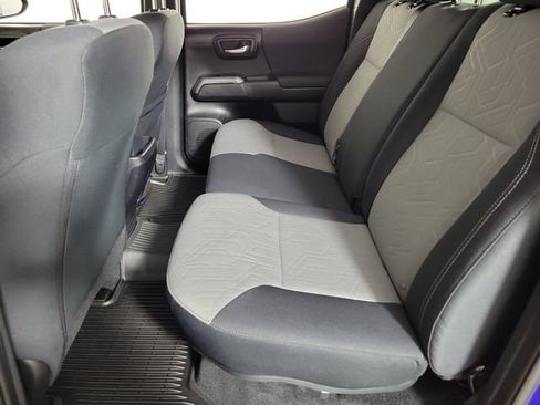 Used 2023 Toyota Tacoma TRD Sport AWD/4WD image 12