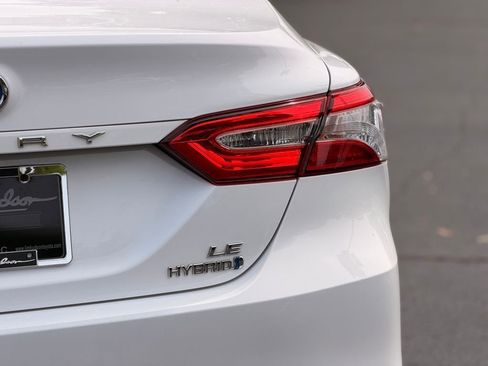 Used 2020 Toyota Camry LE FWD image 12