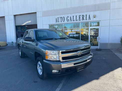 Used 2011 Chevrolet Silverado 1500 LT w/ All-Star Edition image 4
